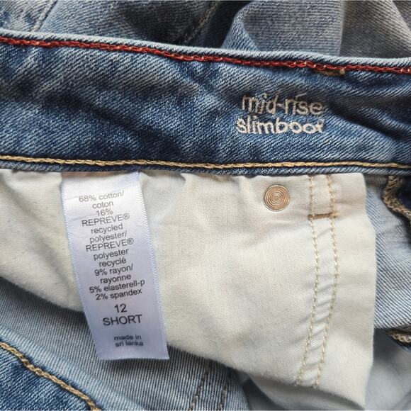 Maurices Light Blue Women's Mid-Rise Slim Bootcut Jeans Size 12S Frayed Stretch - Picture 8 of 8